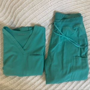 Mandala Scrub Set size L in Surgical Green